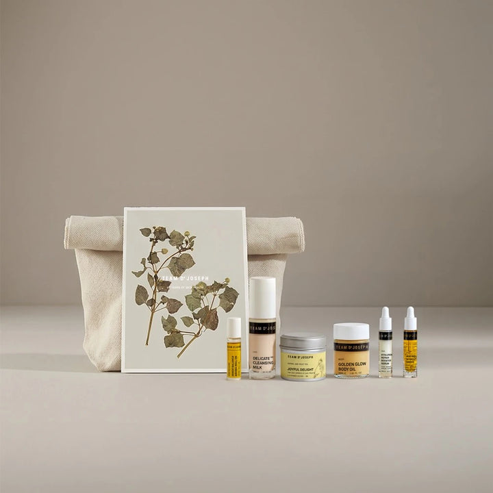 ANNIVERSARY POUCH "40 YEARS OF SKIN HEALTH"